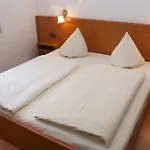 Hotel Altstadthotel Wienecke 2*