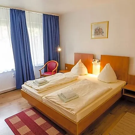 Отель Altstadthotel Wienecke