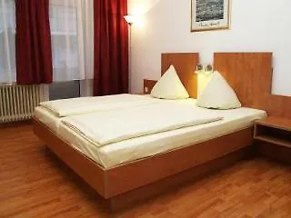 Отель Altstadthotel Wienecke 2*