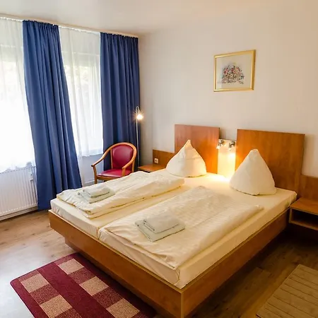 Altstadthotel Wienecke Otel 2*